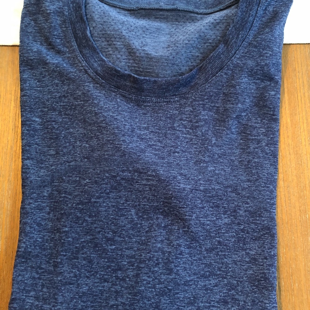 Lululemon Swiftly Breathe Relaxed Fit Tshirt